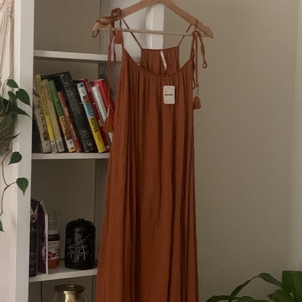 Brand NEW Free people Boho Chic Flowy Maxi Dress.
